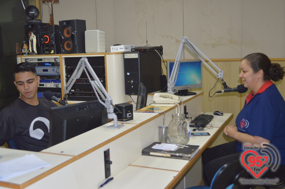 Matheus Dias, funcionário da Rádio Coração, conta no ar sua história de Superação