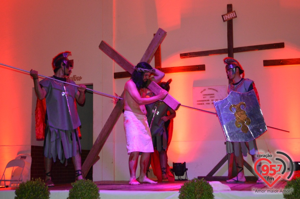 Encenação da Paixão e morte de Jesus na Capela Santa Cruz