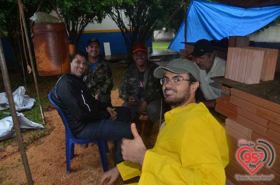 Costelão dançante no distrito do Bocajá