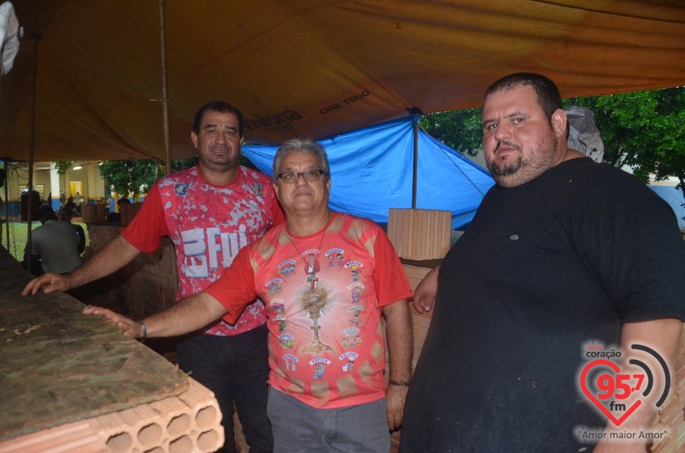 Costelão dançante no distrito do Bocajá