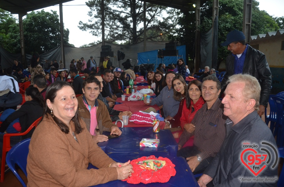 Costelão dançante no distrito do Bocajá