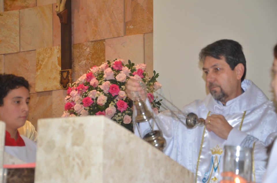 N.Sra. Santíssima Trindade - Missa com coroação e festejos juninos