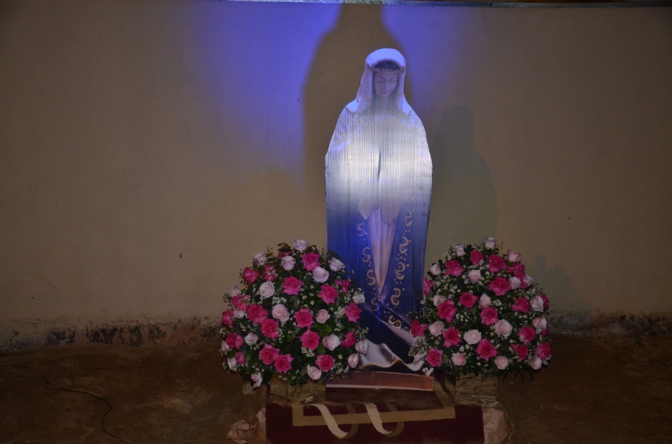 N.Sra. Santíssima Trindade - Missa com coroação e festejos juninos