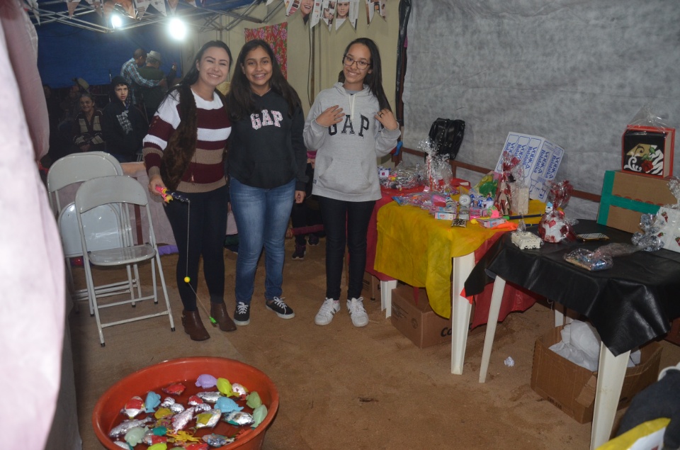 N.Sra. Santíssima Trindade - Missa com coroação e festejos juninos