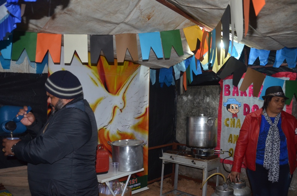 N.Sra. Santíssima Trindade - Missa com coroação e festejos juninos