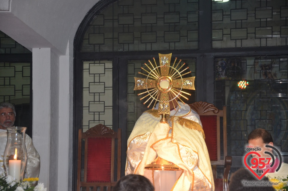 Multidão acompanha celebração de Corpus Christi na Catedral