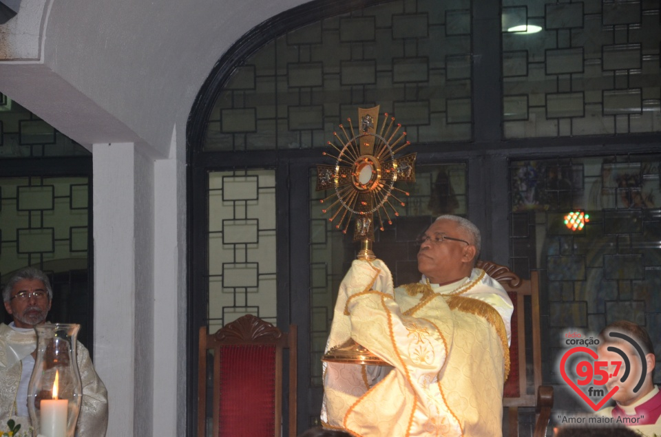 Multidão acompanha celebração de Corpus Christi na Catedral