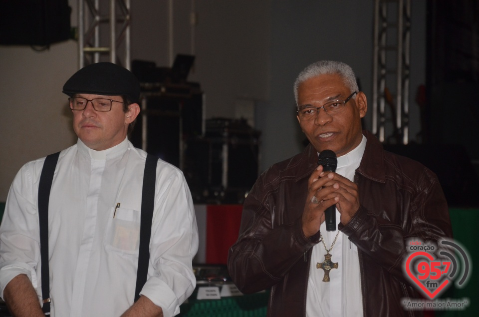 Dom Henrique prestigia 14° Jantar Italiano de Laguna Carapã