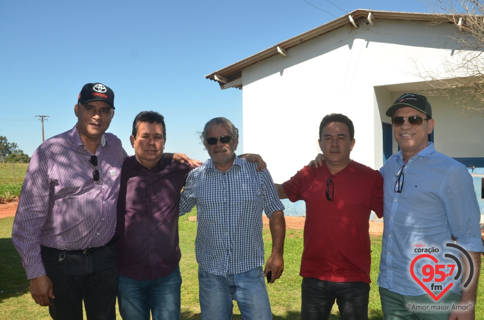 Confraternização e boas vindas aos funcionários e amigos do Sr. Osmar Caires