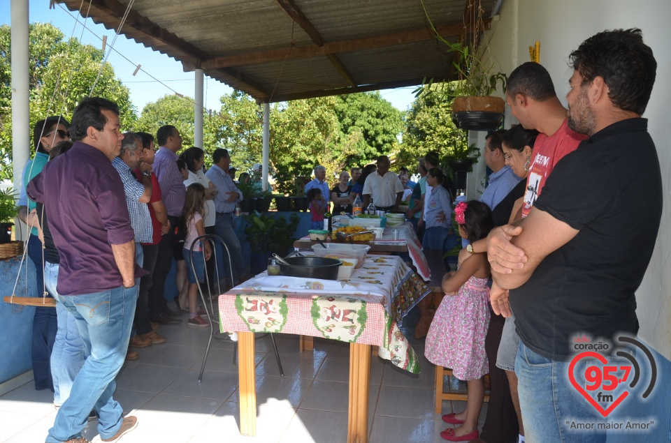 Confraternização e boas vindas aos funcionários e amigos do Sr. Osmar Caires
