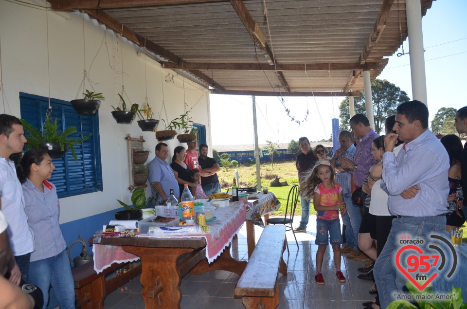 Confraternização e boas vindas aos funcionários e amigos do Sr. Osmar Caires
