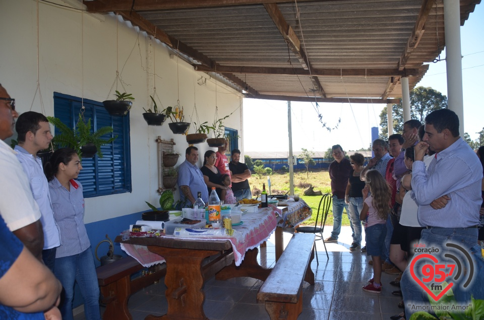 Confraternização e boas vindas aos funcionários e amigos do Sr. Osmar Caires