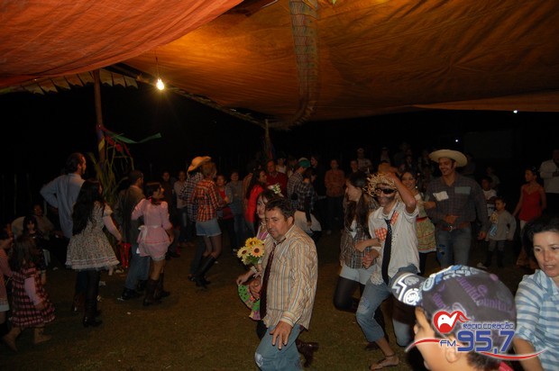 Arraiá do Acampamento Emaús