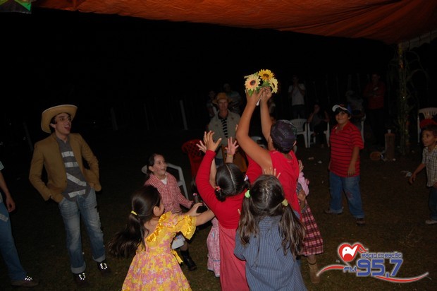 Arraiá do Acampamento Emaús