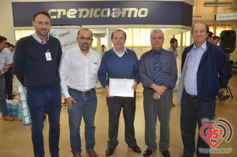 Coamo realiza reunião com cooperados no entreposto Dourados