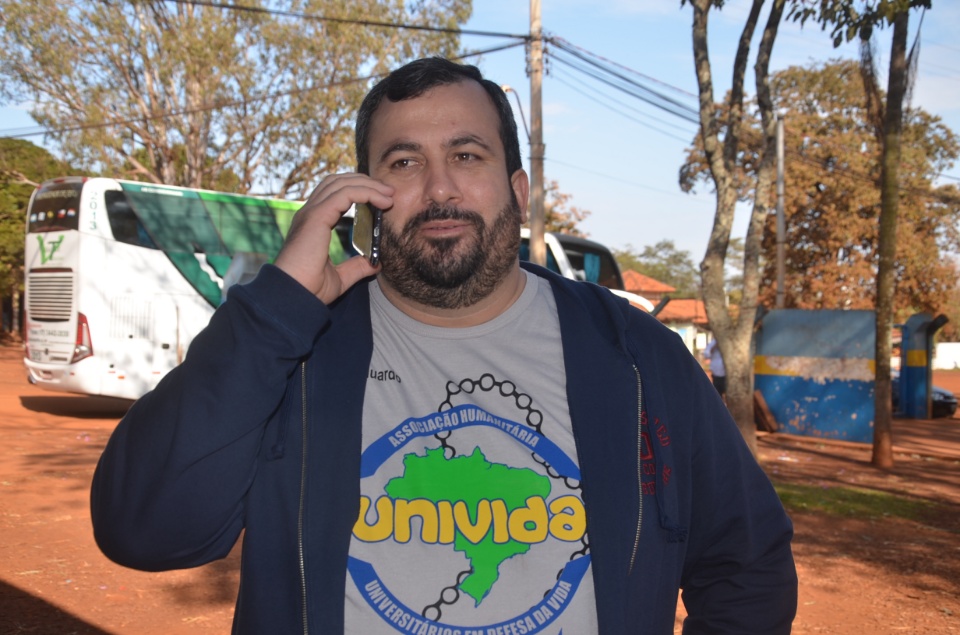 Jovens Universitários #Univida são acolhidos em aldeia para missão