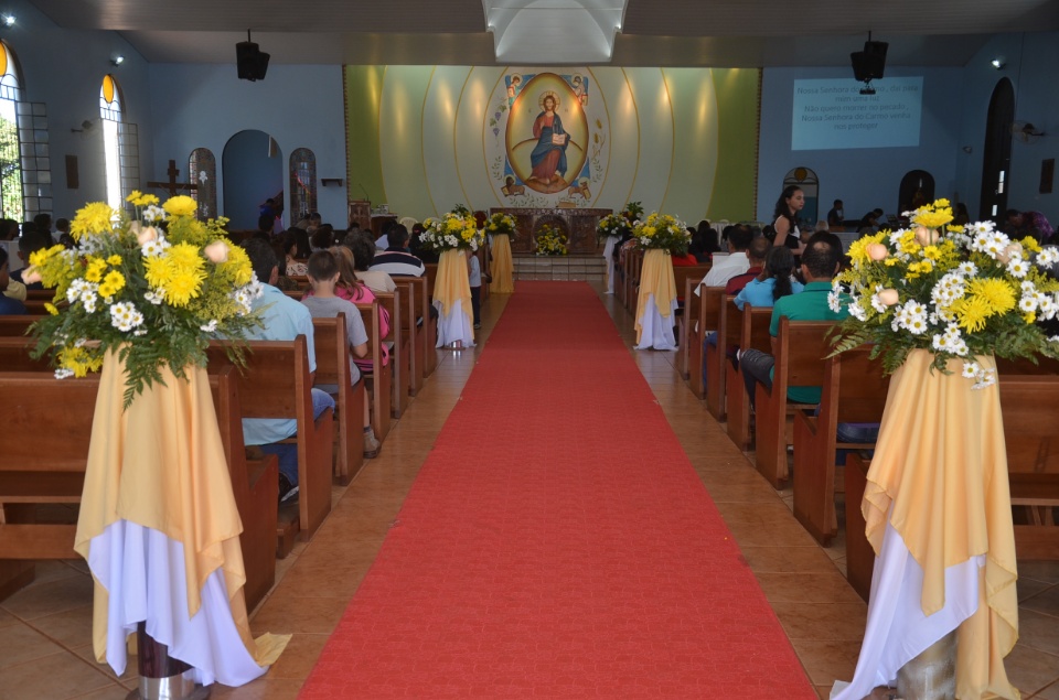 Dom Henrique preside missa em ação de graças a N. Srª do Carmo
