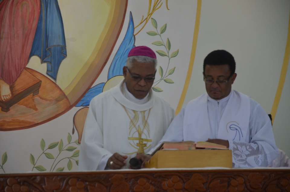 Dom Henrique preside missa em ação de graças a N. Srª do Carmo