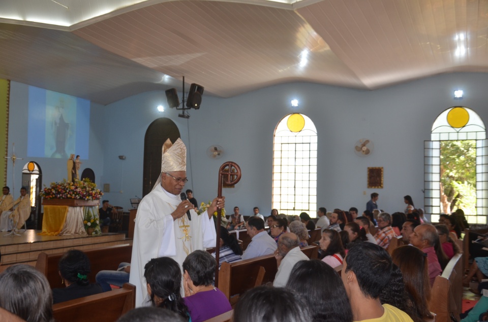 Dom Henrique preside missa em ação de graças a N. Srª do Carmo