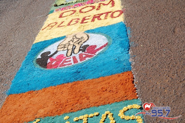 Em Dourados 10 mil católicos celebraram o dia de Corpus Christi