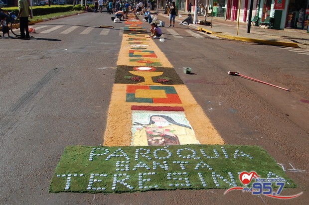 Em Dourados 10 mil católicos celebraram o dia de Corpus Christi