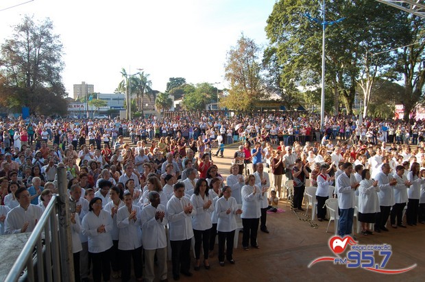 Em Dourados 10 mil católicos celebraram o dia de Corpus Christi