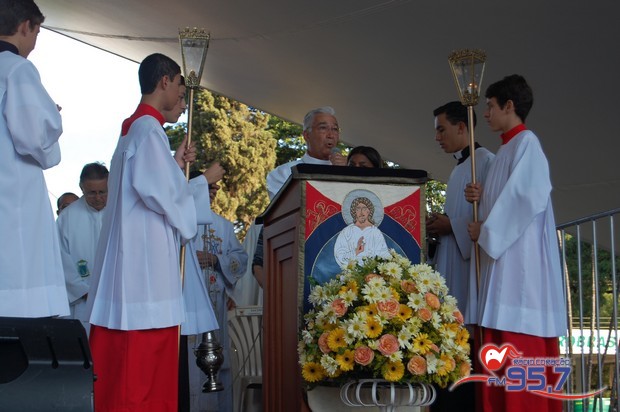 Em Dourados 10 mil católicos celebraram o dia de Corpus Christi