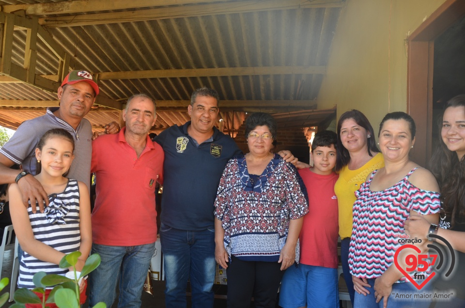 Família de contribuinte recebe funcionários da Rádio Coração para confraternização