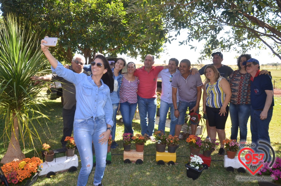 Família de contribuinte recebe funcionários da Rádio Coração para confraternização