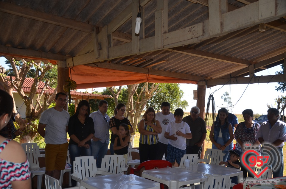 Família de contribuinte recebe funcionários da Rádio Coração para confraternização