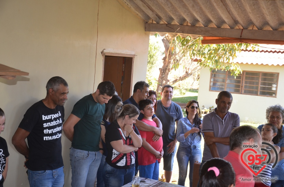 Família de contribuinte recebe funcionários da Rádio Coração para confraternização
