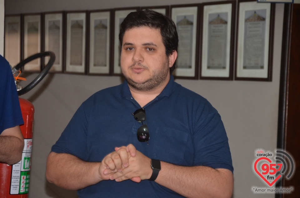 Rádio Coração agradece Wirna Monnise Caires