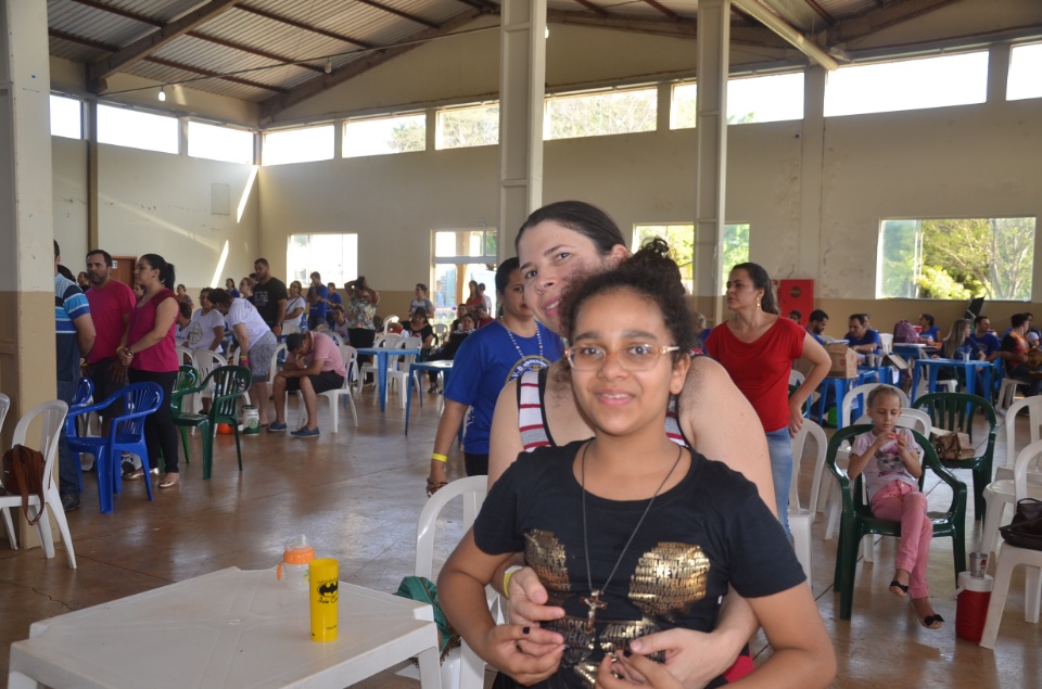 Enchei-vos - Retiro de Experiência e Oração reúne centenas de pessoas na Vila São Pedro