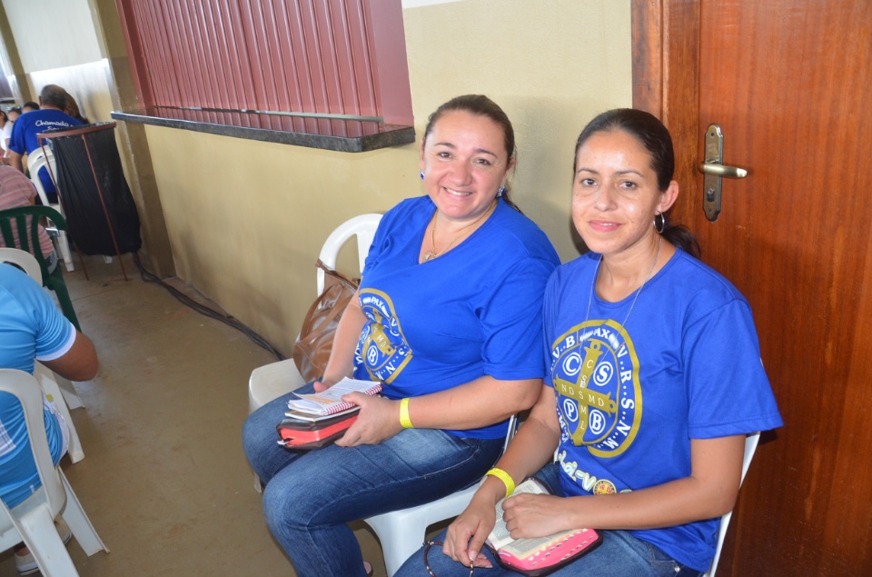 Enchei-vos - Retiro de Experiência e Oração reúne centenas de pessoas na Vila São Pedro