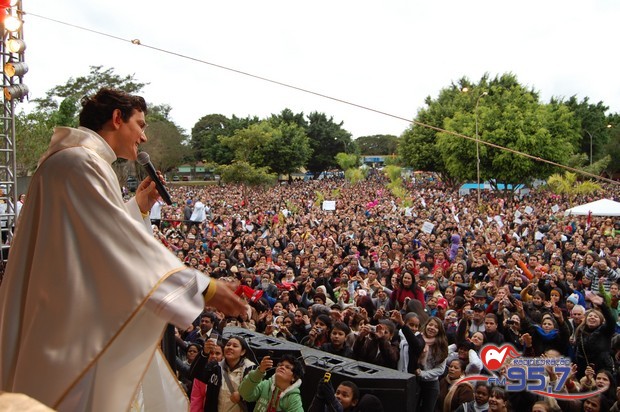 Romaria do Sagrado Coração de Jesus com o Padre Reginaldo Manzotti