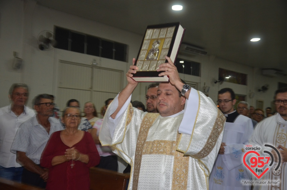 Imagem peregrina de N.Sra. Aparecida na Paróquia São José Operário