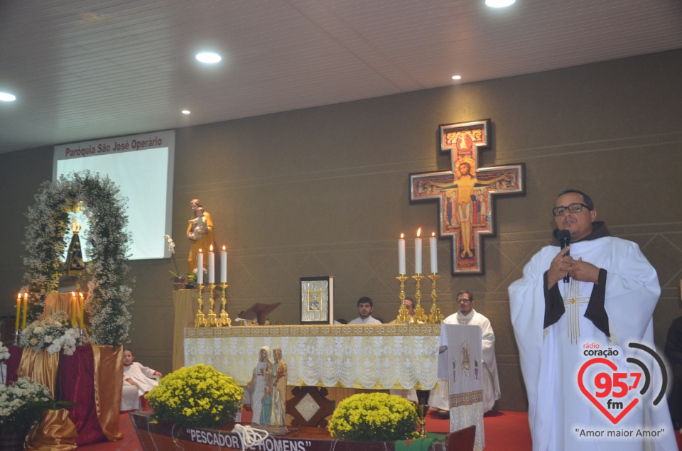 Imagem peregrina de N.Sra. Aparecida na Paróquia São José Operário