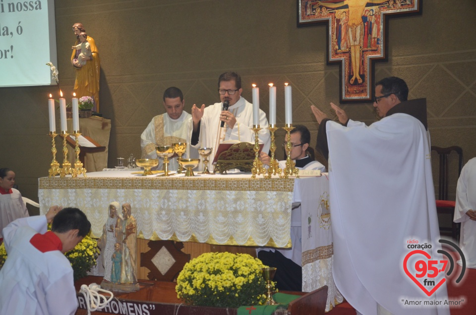 Imagem peregrina de N.Sra. Aparecida na Paróquia São José Operário