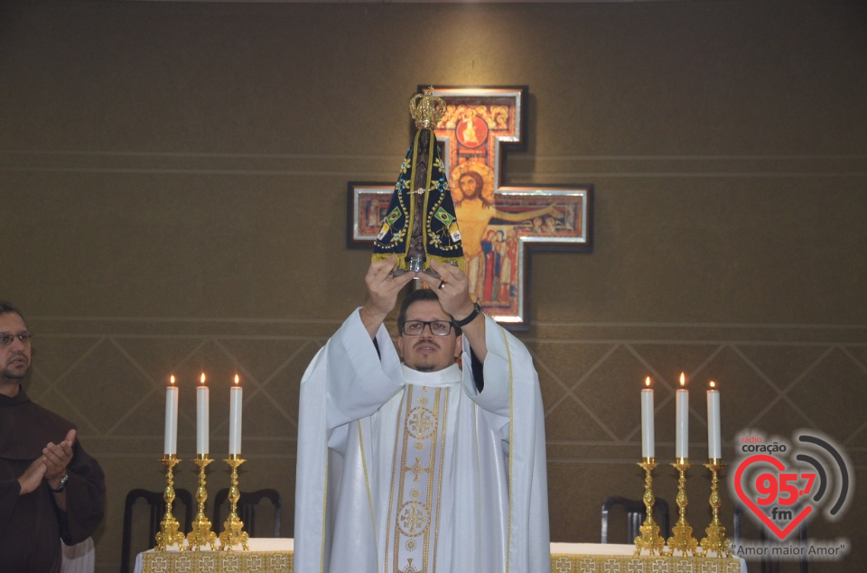 Imagem peregrina de N.Sra. Aparecida na Paróquia São José Operário