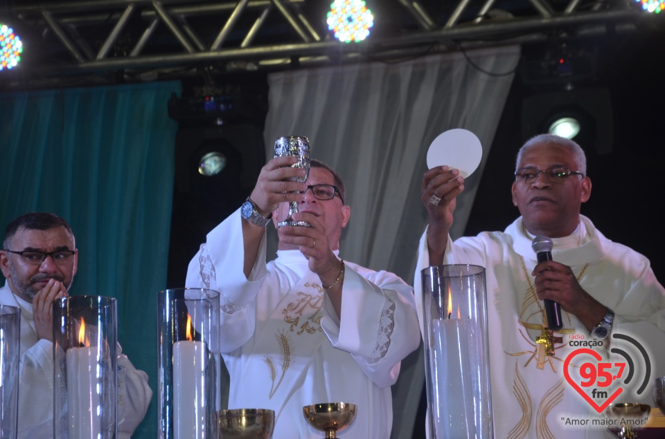Imagem peregrina de N.Sra. Aparecida chega na Paróquia São Carlos