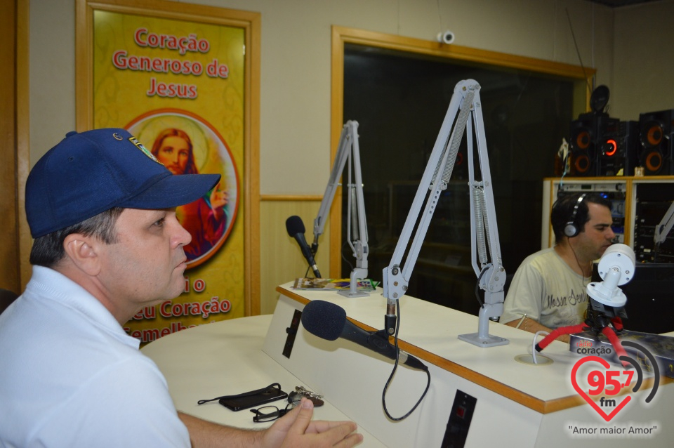Diretor da Inflex visita Rádio Coração FM