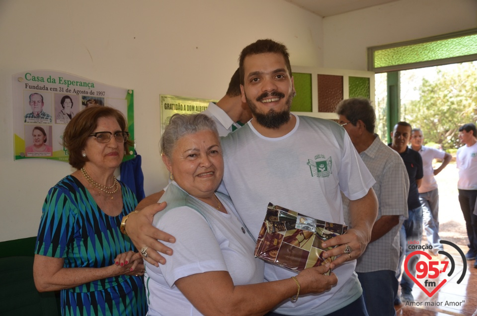 Missa, homenagens e almoço marcam os 20 anos da Casa da Esperança