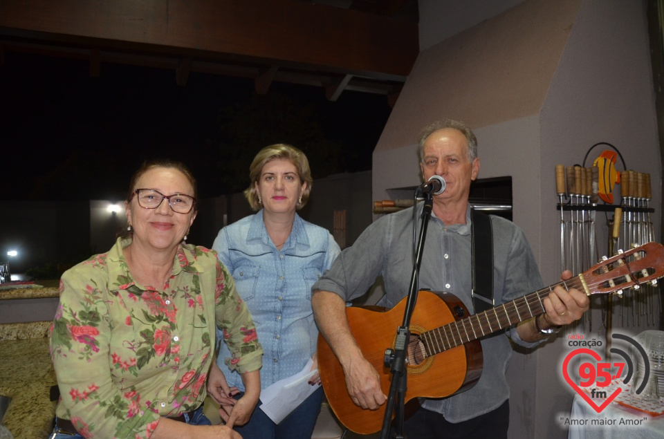 São Francisco de Assis - Paroquianos celebram 1° dia da novena