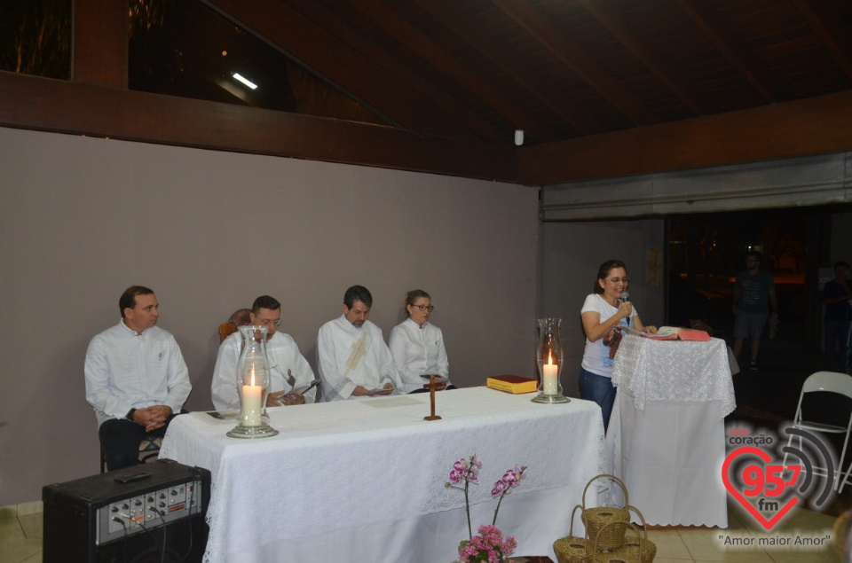 São Francisco de Assis - Paroquianos celebram 1° dia da novena