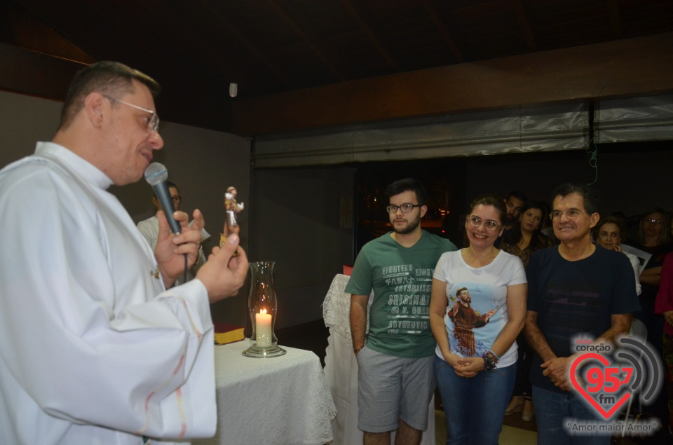 São Francisco de Assis - Paroquianos celebram 1° dia da novena