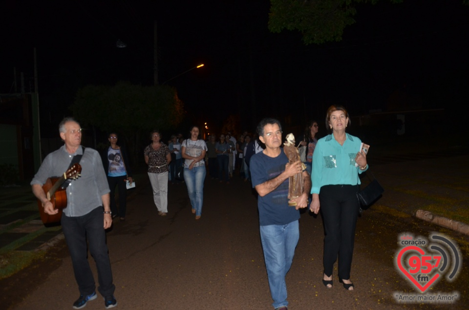 São Francisco de Assis - Paroquianos celebram 1° dia da novena