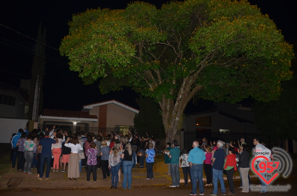 São Francisco de Assis - Paroquianos celebram 1° dia da novena