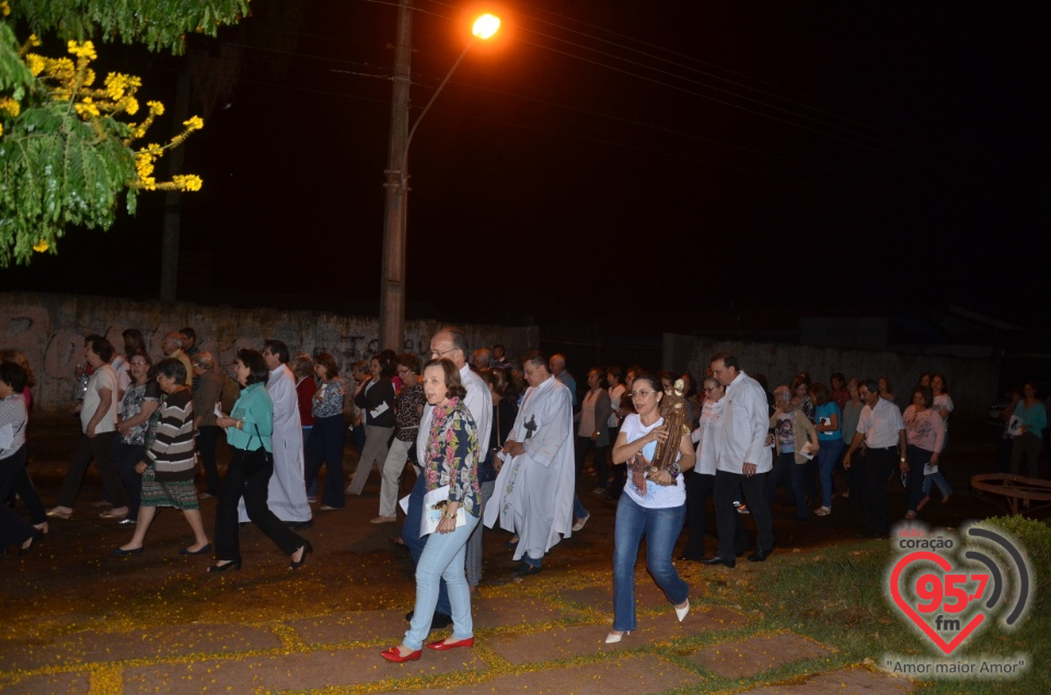 São Francisco de Assis - Paroquianos celebram 1° dia da novena