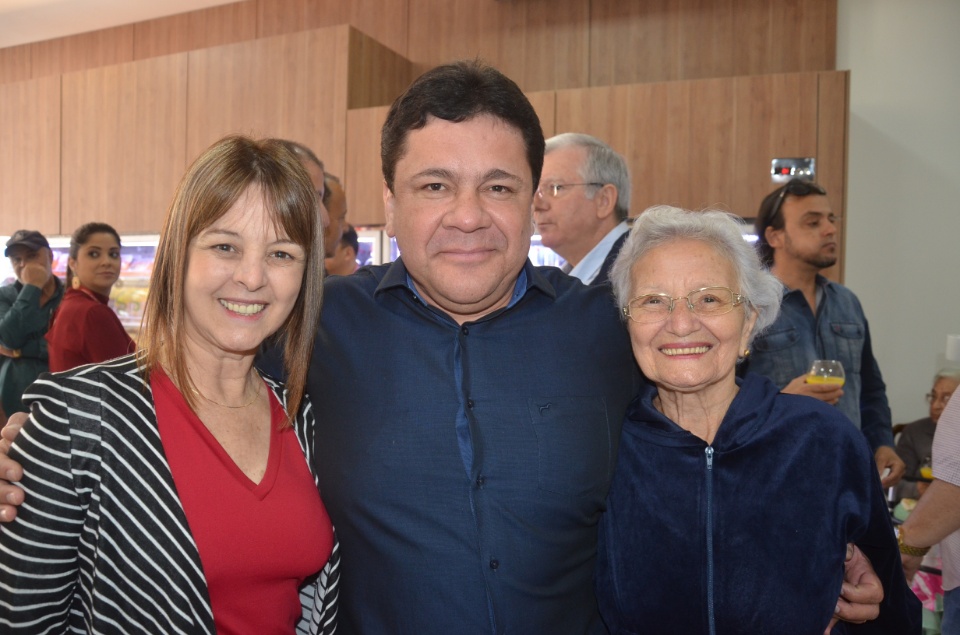 Inauguração da 3° Casa de Carnes Simental, em Dourados