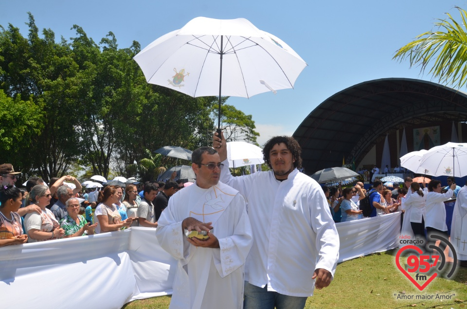 Romaria de N.Sra. Aparecida leva multidão ao Santuário da Vila São Pedro